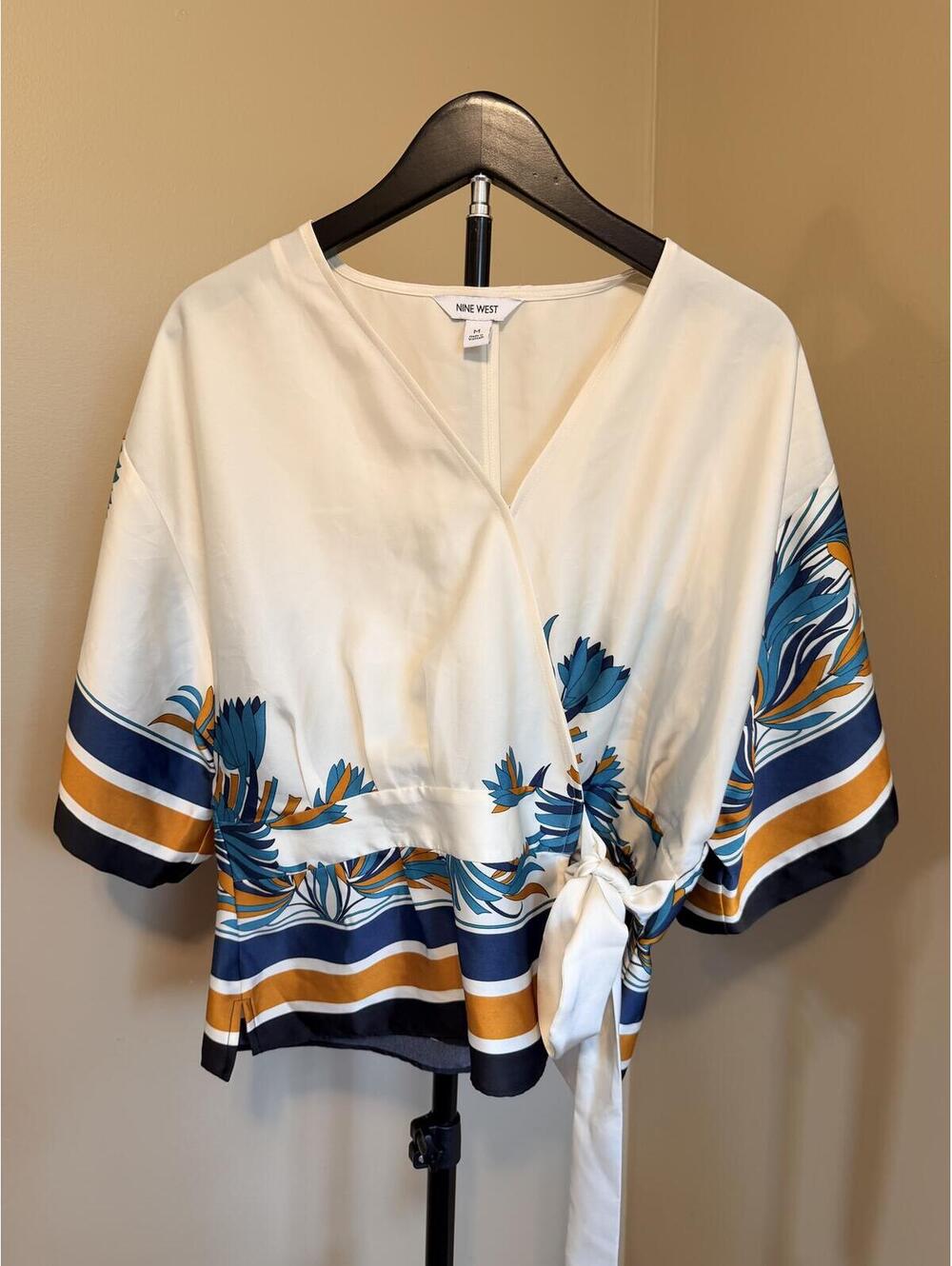 Nine West Tropical Wrap Blouse Medium White Blue Kimono Sleeve Tie Waist Top